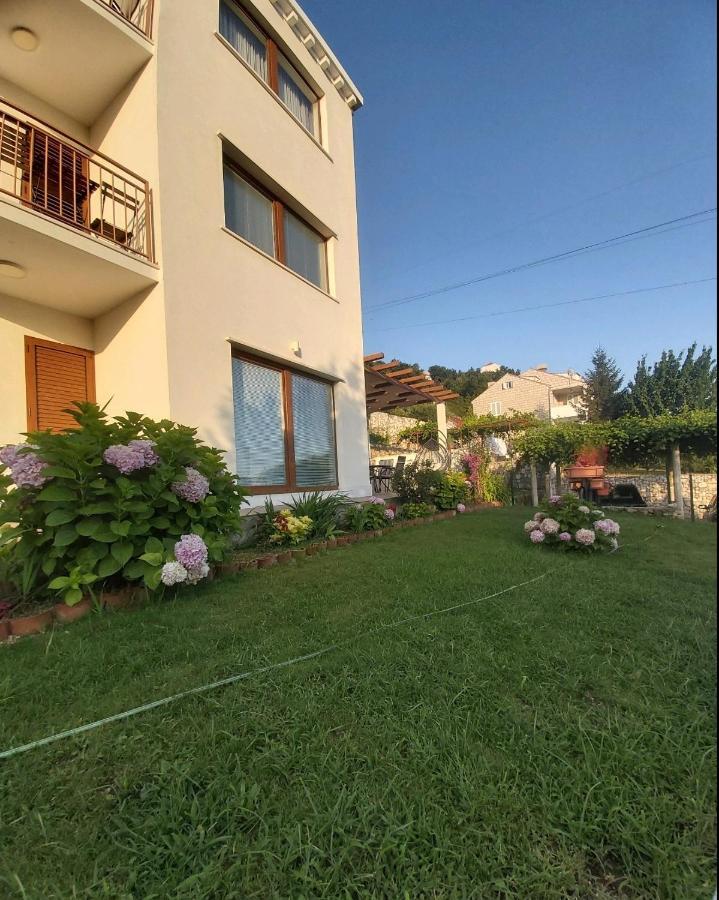 מליני Villa Pergola -Apartment Roko מראה חיצוני תמונה